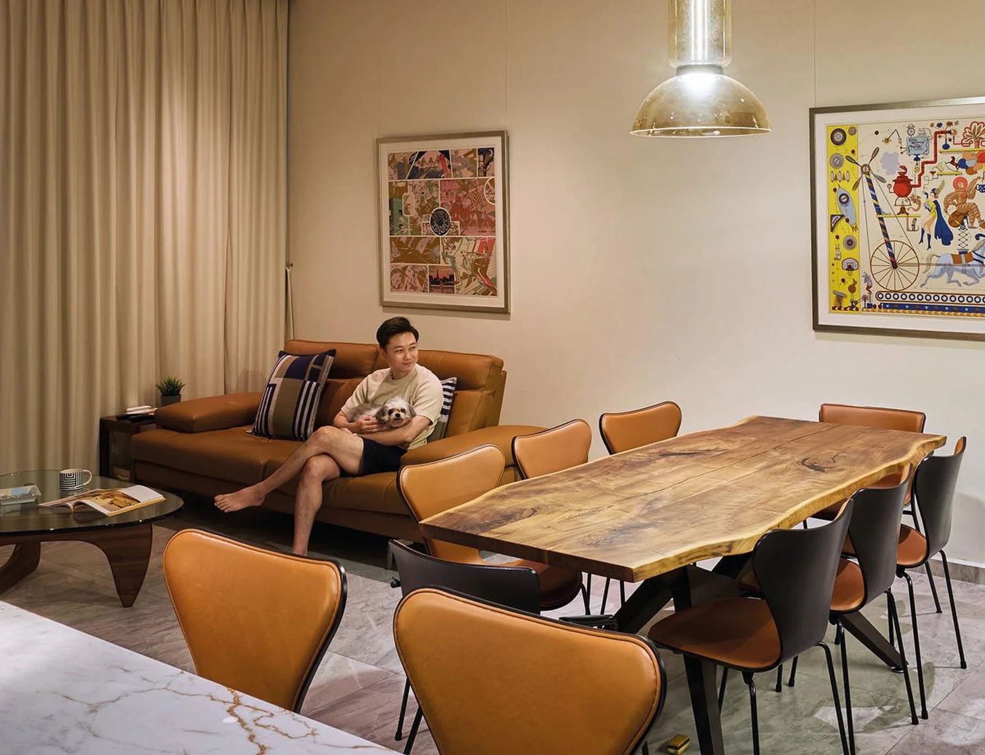Nigel and
Shairah both
grew up in
five-room flats
and it is really
important to
them that their
new home has
open living and
dining spaces.