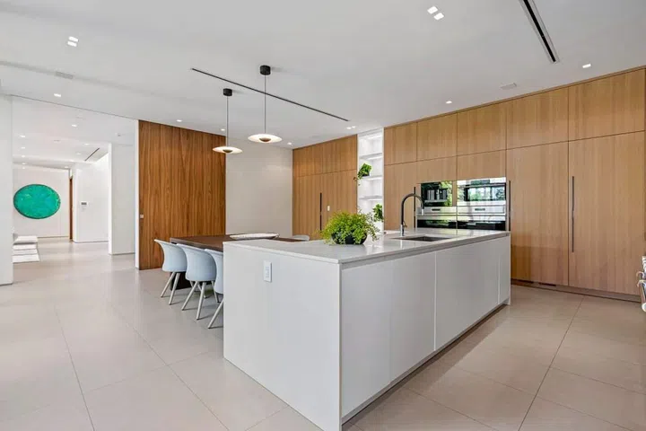 House Tour: Lil Wayne's Miami Beach Home is Worth US$29.5 Million