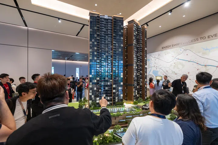 ELTA a highly anticipated new residential development at Clementi, which attracted about 4,500 prospective buyers to its show flat during its first preview weekend from 7 to 9 February 2025.