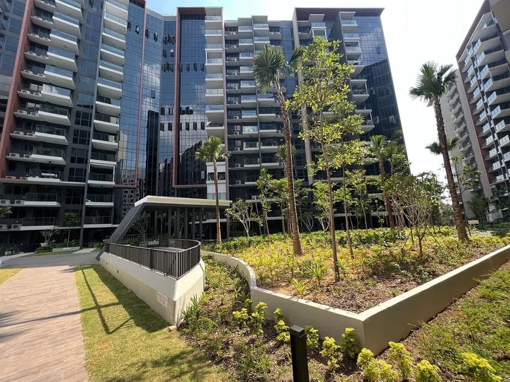 Habyt Affinity at Serangoon condo compound