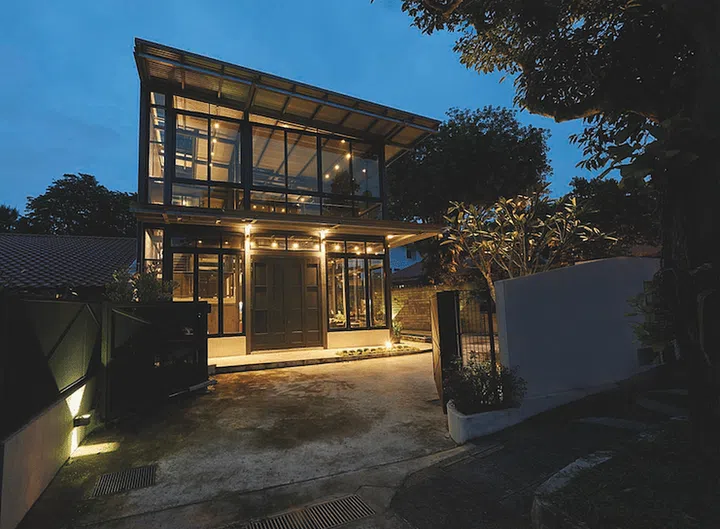 Industrial interior design style for semi-detached house at Jalan Wajek, Bukit Timah