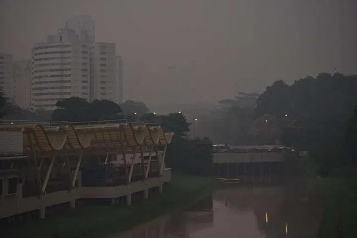 haze in singapore in april 2017