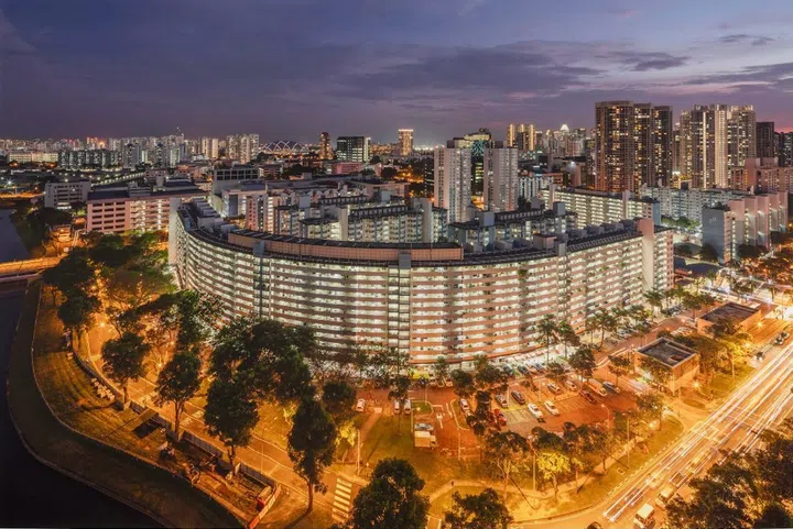 The Great Wall of Whampoa: Singapore's Longest HDB Block