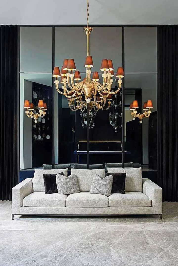 The Amsterdam chandelier and wall scones from Barovier & Toso.