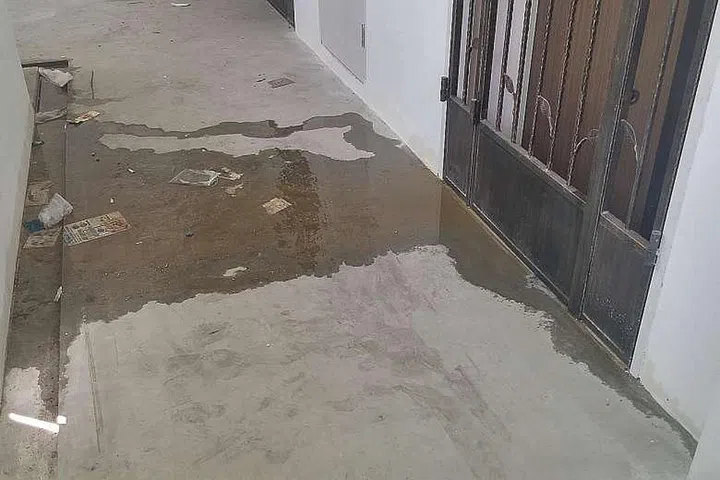 sewage in HDB flat