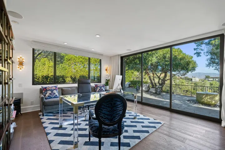 Many features including a study.