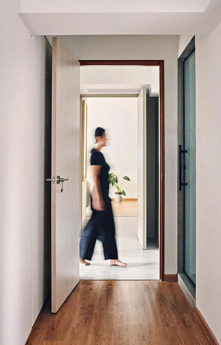 The house has
a clear private
and communal
divide, making
it easy to set
the day-t0-day
rhythm.
