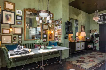 johnny_depp_home_cover