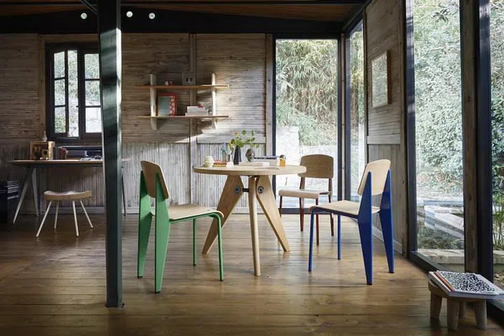 Vitra’s Standard Chair makes for a stylish addition to a home office as well as a corporate one and functions as a dining chair as well. PHOTO: VITRA 