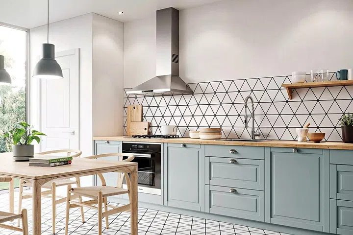 Triangle Snow, from Hafary.