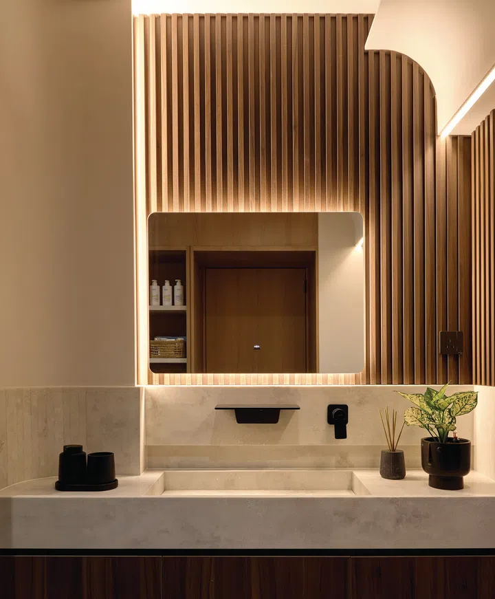A built-in niche adds both storage and a touch of elegance.