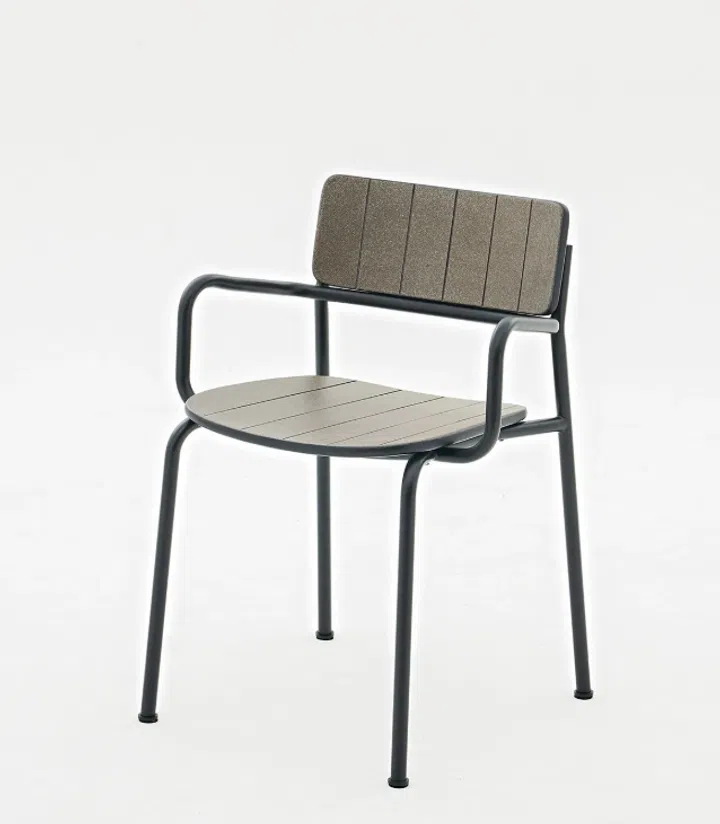 QORE Leaden Armchair is priced at 5,800 ฿.