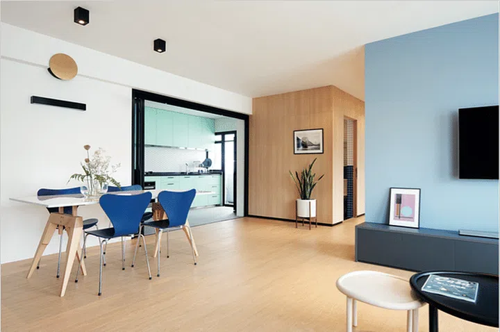 Colour dramatically enhances a space, and in the 5-room HDB home in Sengkang of Si Jian Wen and Sharon Teo, the calming cool shades of blues and greens define the interiors. Interior design by Wynk Collaborative at $70,000.