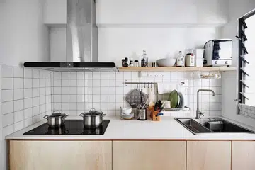 54882-wood_and_white_kitchens_jq_ong