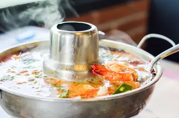 tom yum goong steamboat pot