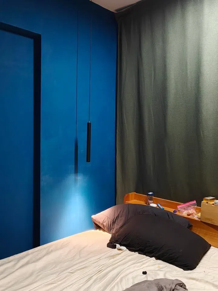 The blue wall in Avin’s bedroom.