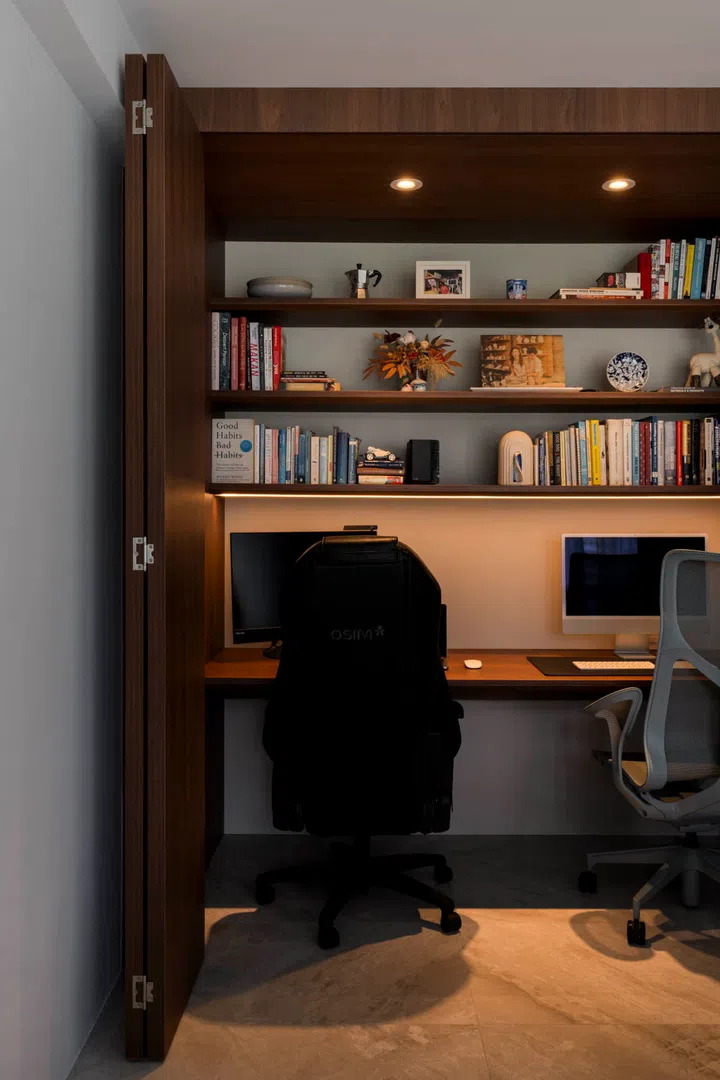The study nook doubles as a shared workspace, compact yet efficient.