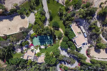 drone_view_of_chers_mansion