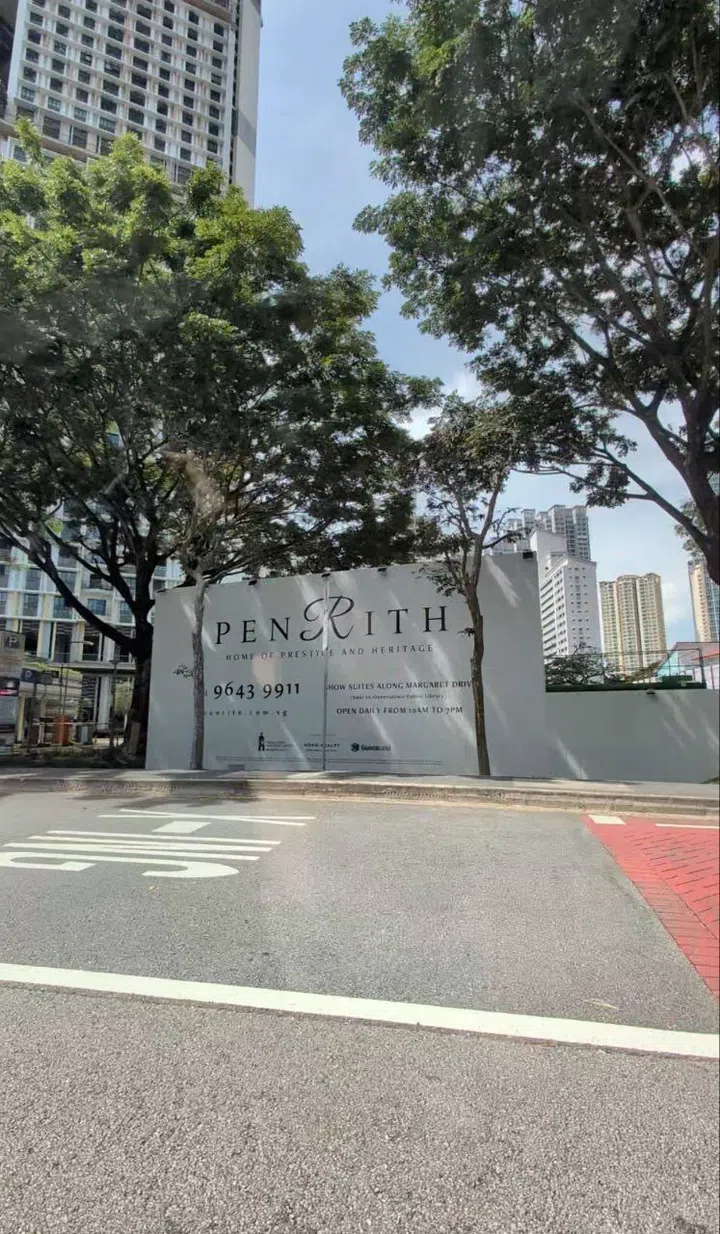 The Penrith condo itself is set at 70 and 72 Margaret Drive. The preview will be running from 3rd to 14th October 2025, and the official sales launch will be on Saturday, 18th October 2025. The showflat is right behind the Margaret Ville BTO, and you’ll find it directly opposite The Fisherman of Christ Fellowship. Good news on the parking front: there’s an open-air car park right next to the showflat, so there should be plenty of spots! If you’re using a map, just punch in “Public Carpark M0088”—it’s just across from Queensway Secondary School.