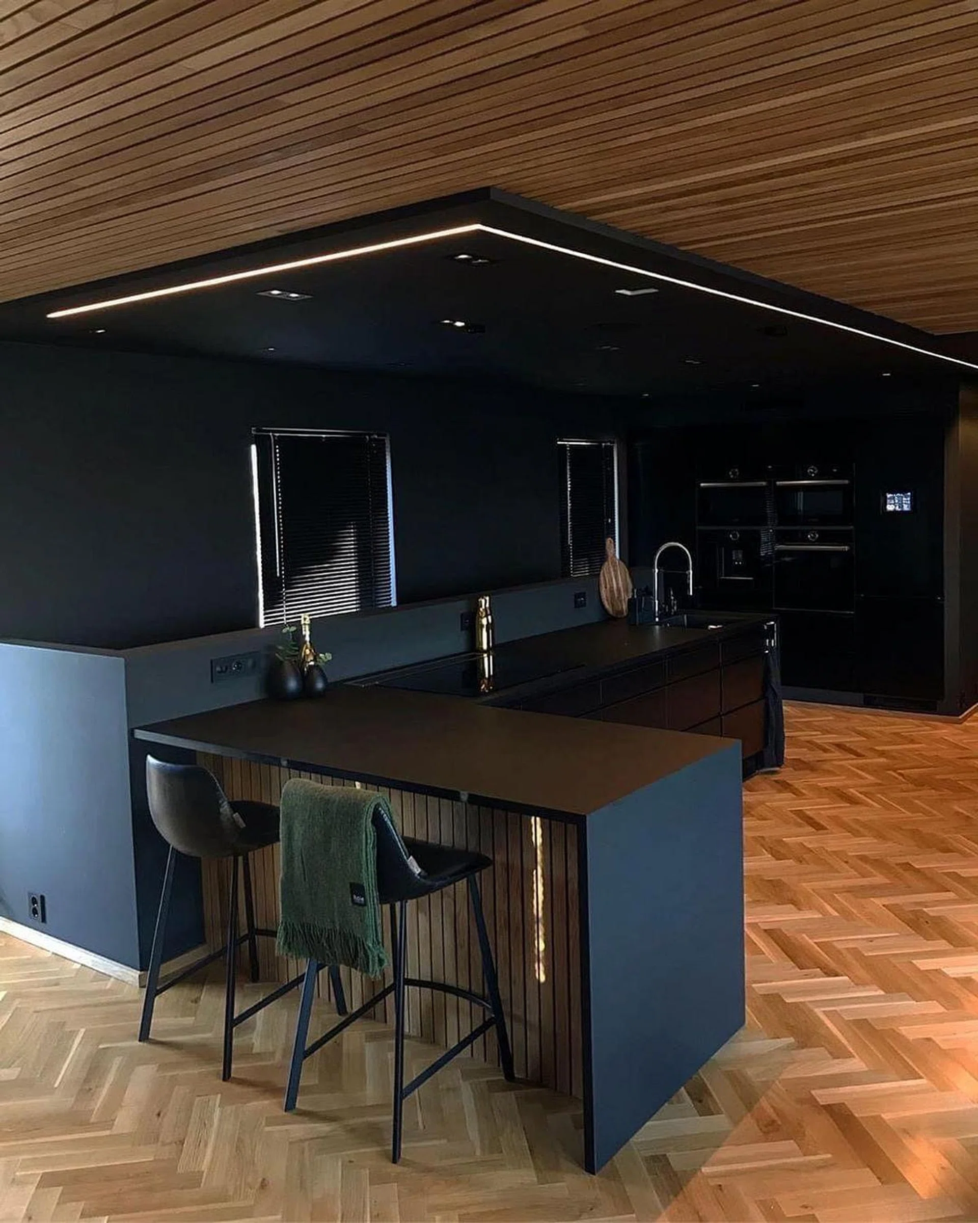 all black kitchen design