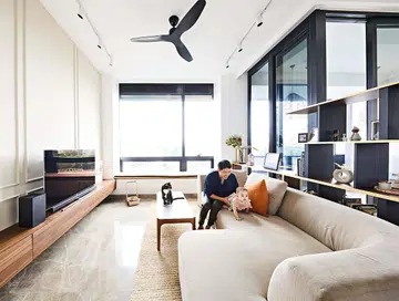 With a cat in the family, Barbara recommended a custom sofa by Blafink using scratch resistant Aquaclean fabric.