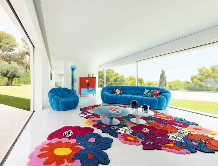 Until 2 November 2025, discover the Exceptional Days event at Roche Bobois Marina Square. Now is the opportunity to give in to all your desires for comfort and design, by taking advantage of exceptional prices on all our collections of furniture, sofas and decorative accessories. 