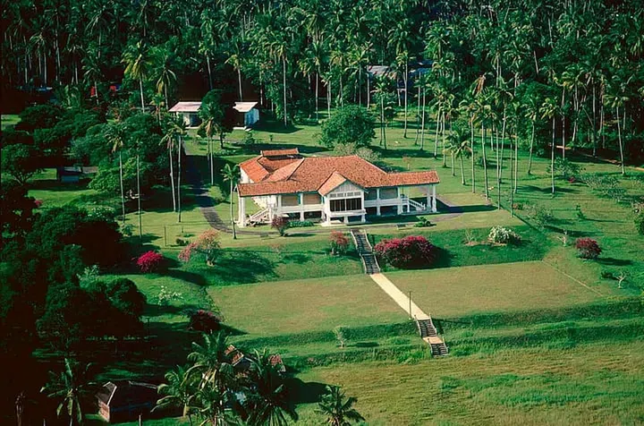 Matilda House before government acquisition, 1985. Photo copyright R. Ian Lloyd from National LIbrary Singapore Medium Blog