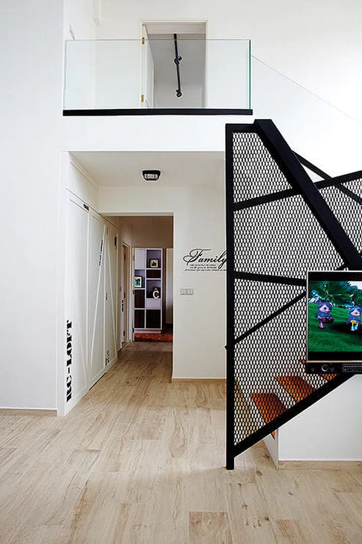 corridor, staircase, hdb flat,