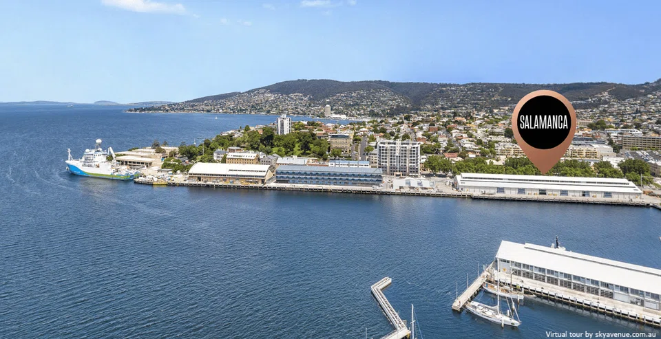 Tasmania Travel Itinerary - Things to do and tourist attractions. Salamanca market