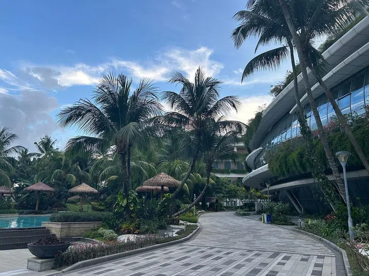 All units at Forest City JB reportedly boast beach and sea views. Photo by Isabel Lim