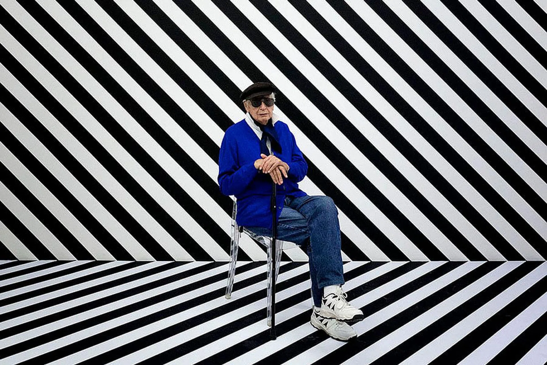 110502-julio_le_parc_900x600