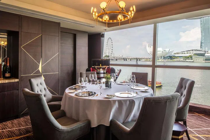 Valentine’s Day Restaurants: 10 Romantic restaurants & cafes in Singapore (2023) - Saint Pierre restaurant interior design