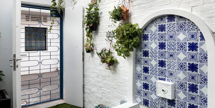 A specially constructed Turkish fountain in the courtyard.