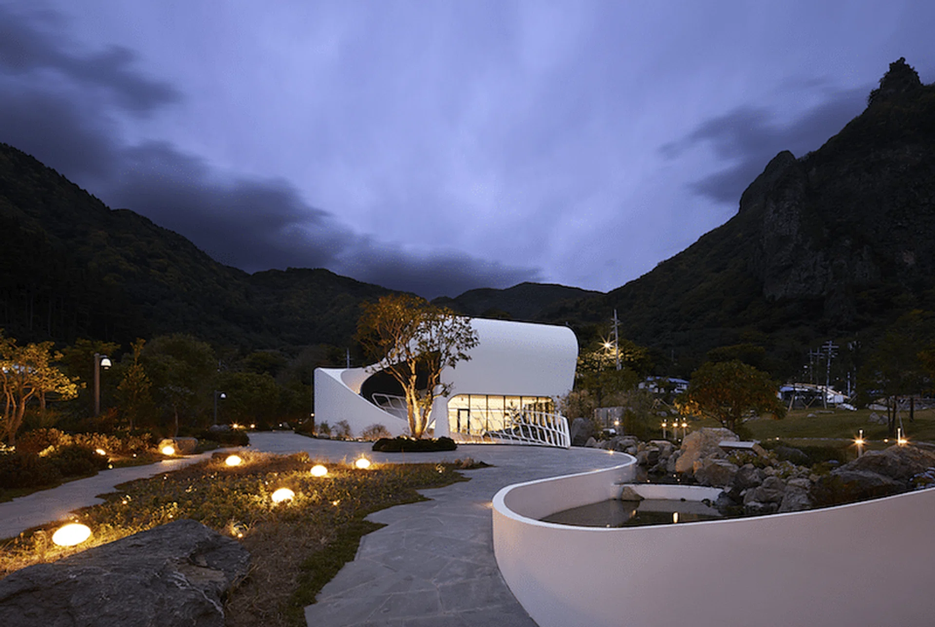 102189-healing_stay_kosmos_1