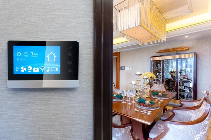 Smart screen with smart home and modern dining room.