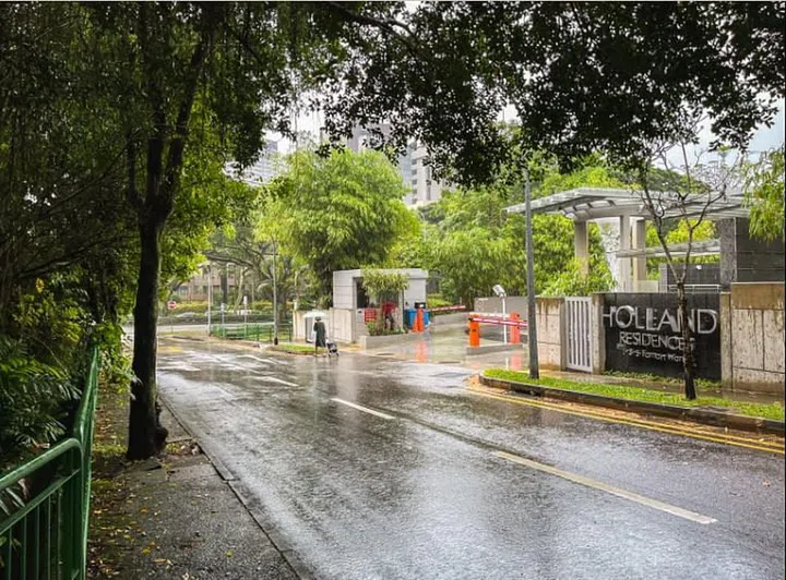 Looking down Taman Warna towards busy Holland Road.
