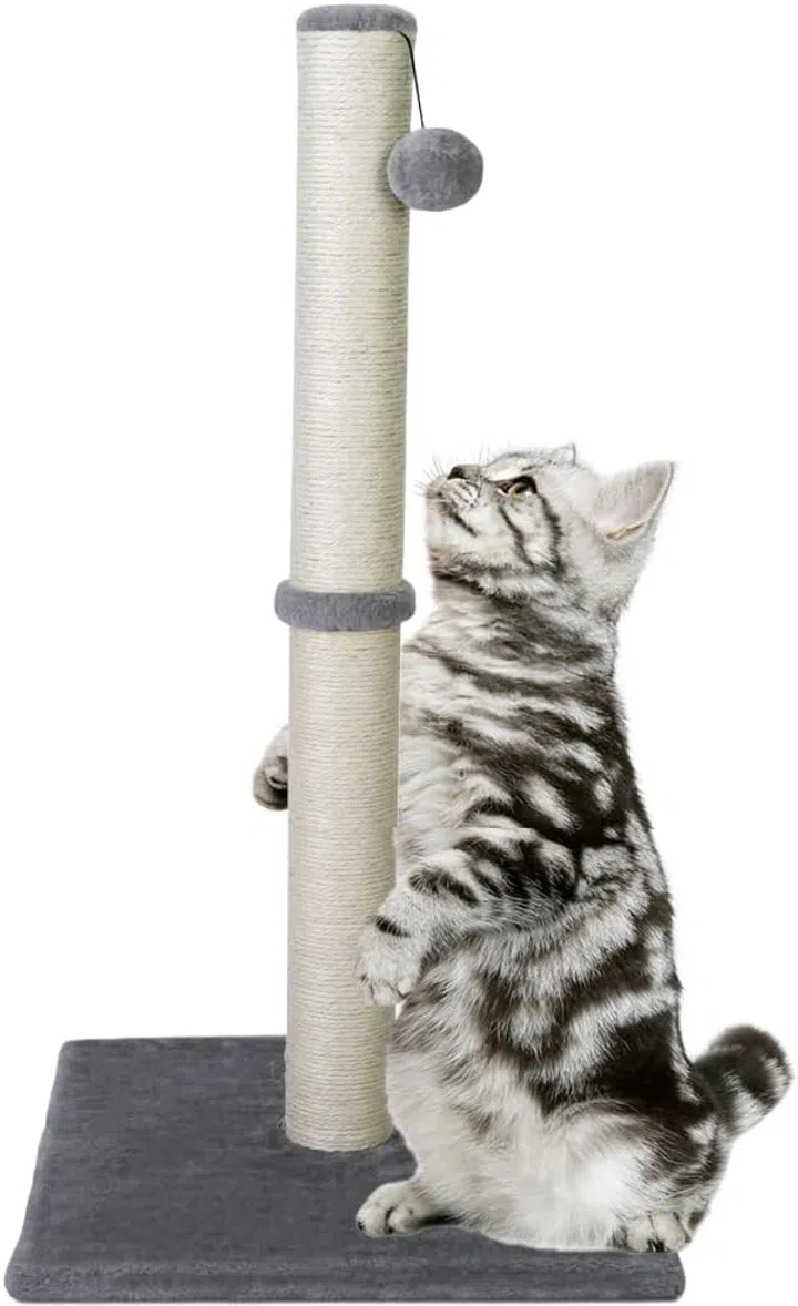 32” Tall Cat Scratching Post
