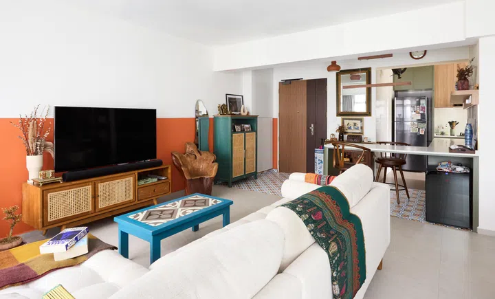 The living room is covered in heritage-themed decor.