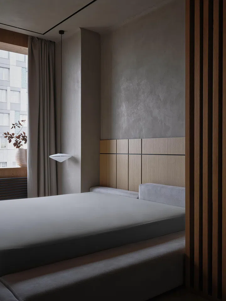 The master bed platform and base boast soft finishes and is angled to create multidimensional layers. 