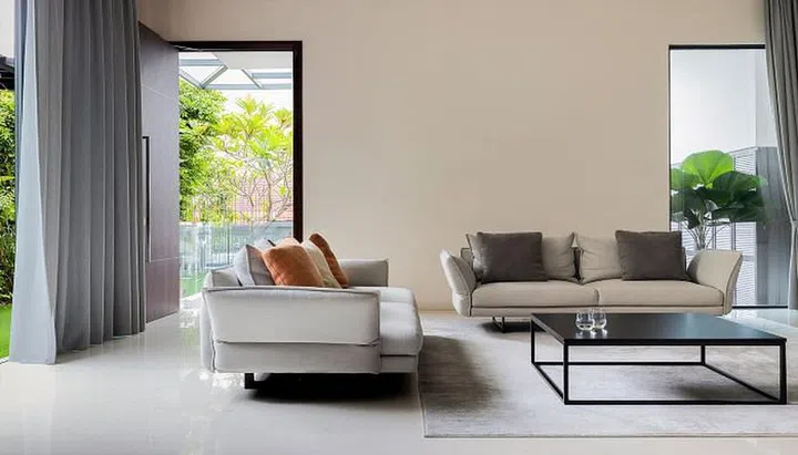 As with all King Living sofas, the Zaza is made with an engineered steel frame for added durability.