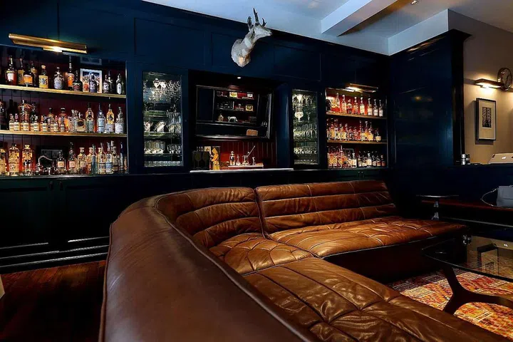 The Proof Flat at Hong Kong Street