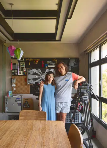 A couple in their 30s and their young daughter lives in this 5-room HDB BTO at Sengkang East Drive (1,216 sq ft), designed by Threehaus Works.