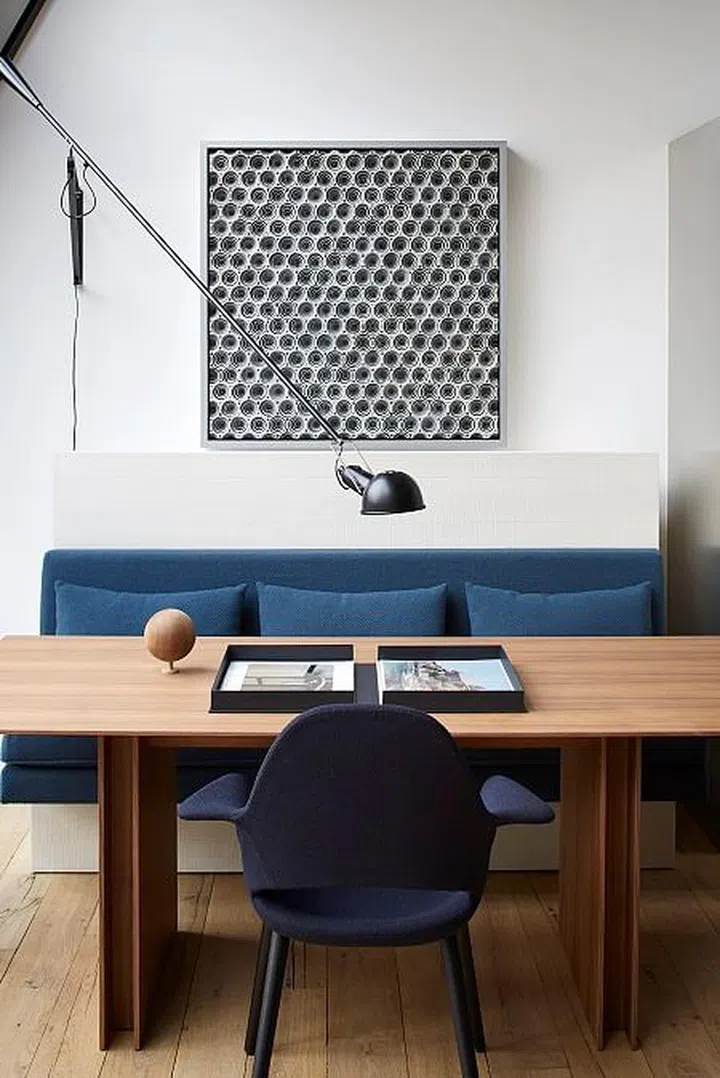 If you are not a big fan of colour, just choose one but in various shades.