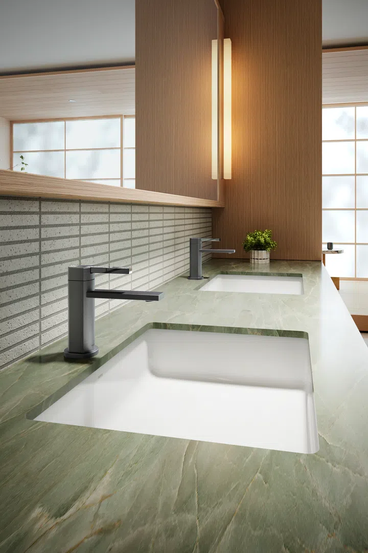 The TOTO GK Series: Kumiki (組木) faucet featured in a Japanese bathroom.