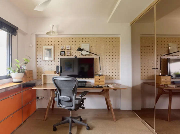Home office in architect interior designer Winston Lim (of Winstudio)’s 3-room HDB in Pasir Ris.
