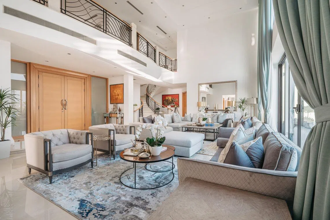 Penthouse Living Room Tour タオル City Soul Society Vol.3 -The Affair and The Coke- ツアー