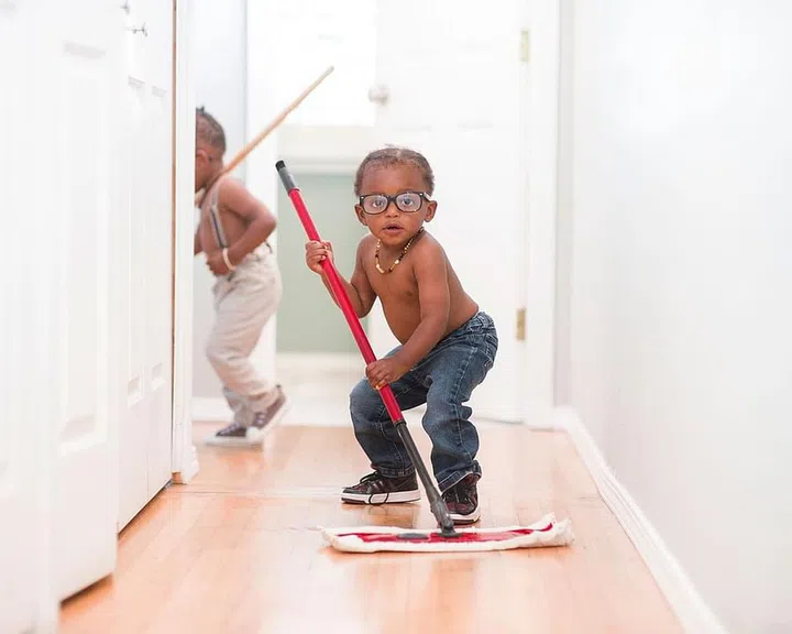kids doing household chores