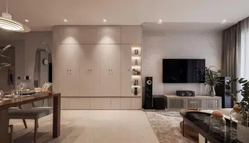 House Tour: Natural neutrals three-room Condo in Siglap brimming with serenity