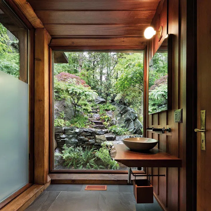 Project: Beckoning Path
Architect:  Barlis Wedlick Architects
Location:  Armonk, NY.