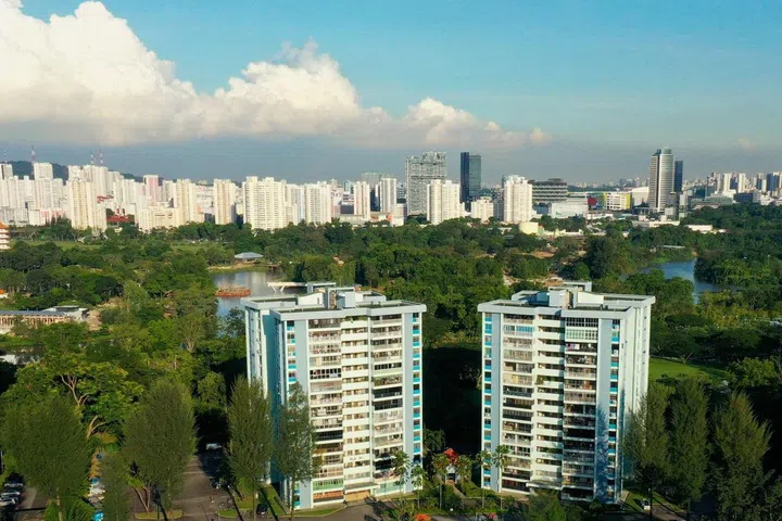 Lakeside Apartments, located at 9E and 9F Yuan Ching Road, spans 12,465.4 sq m with a plot ratio of 2.1.